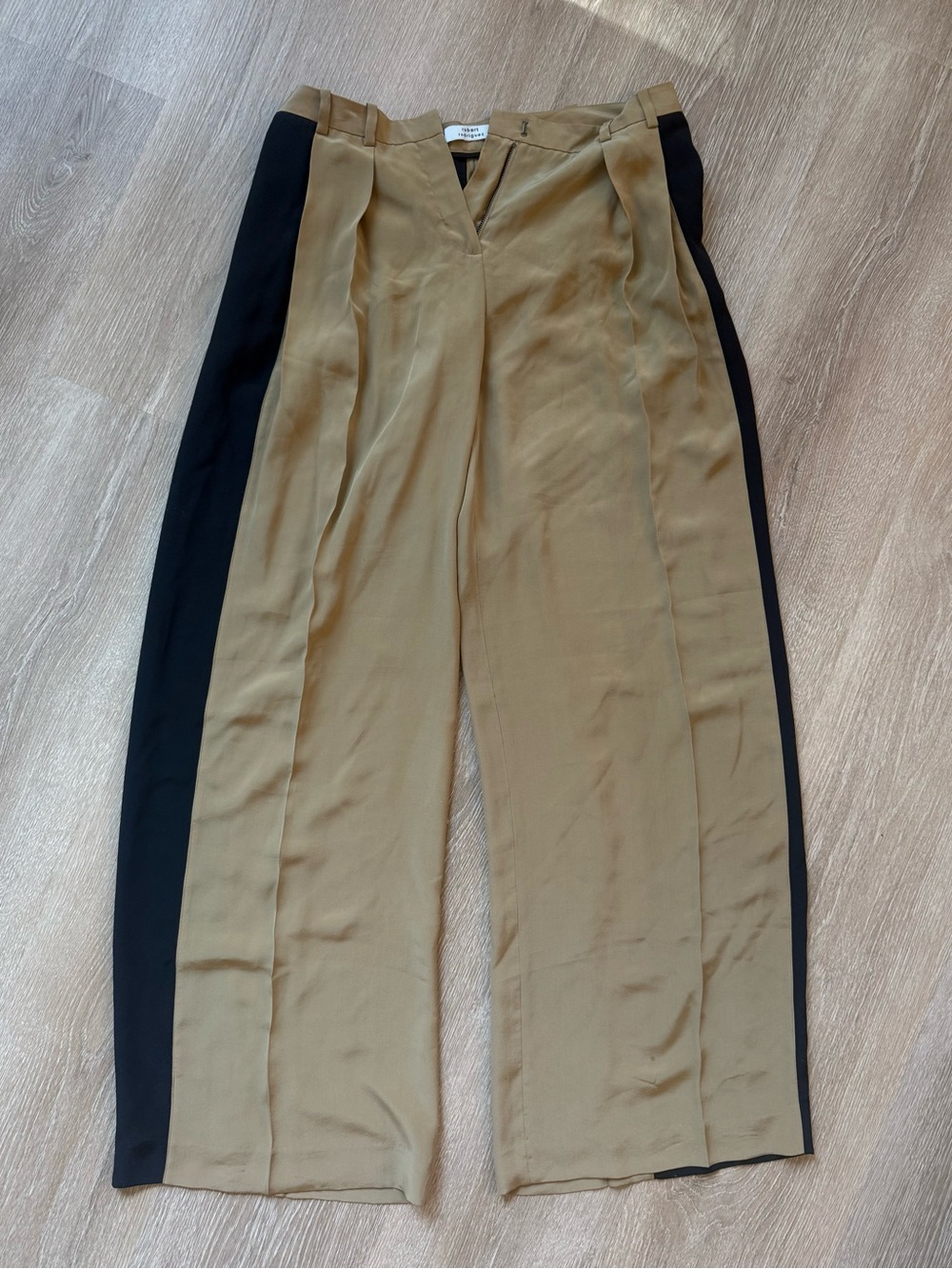 Robert Rodriguez pants trousers dress pants womens tan black beige M silk